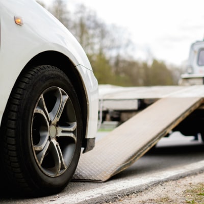 TOWING SERVICES